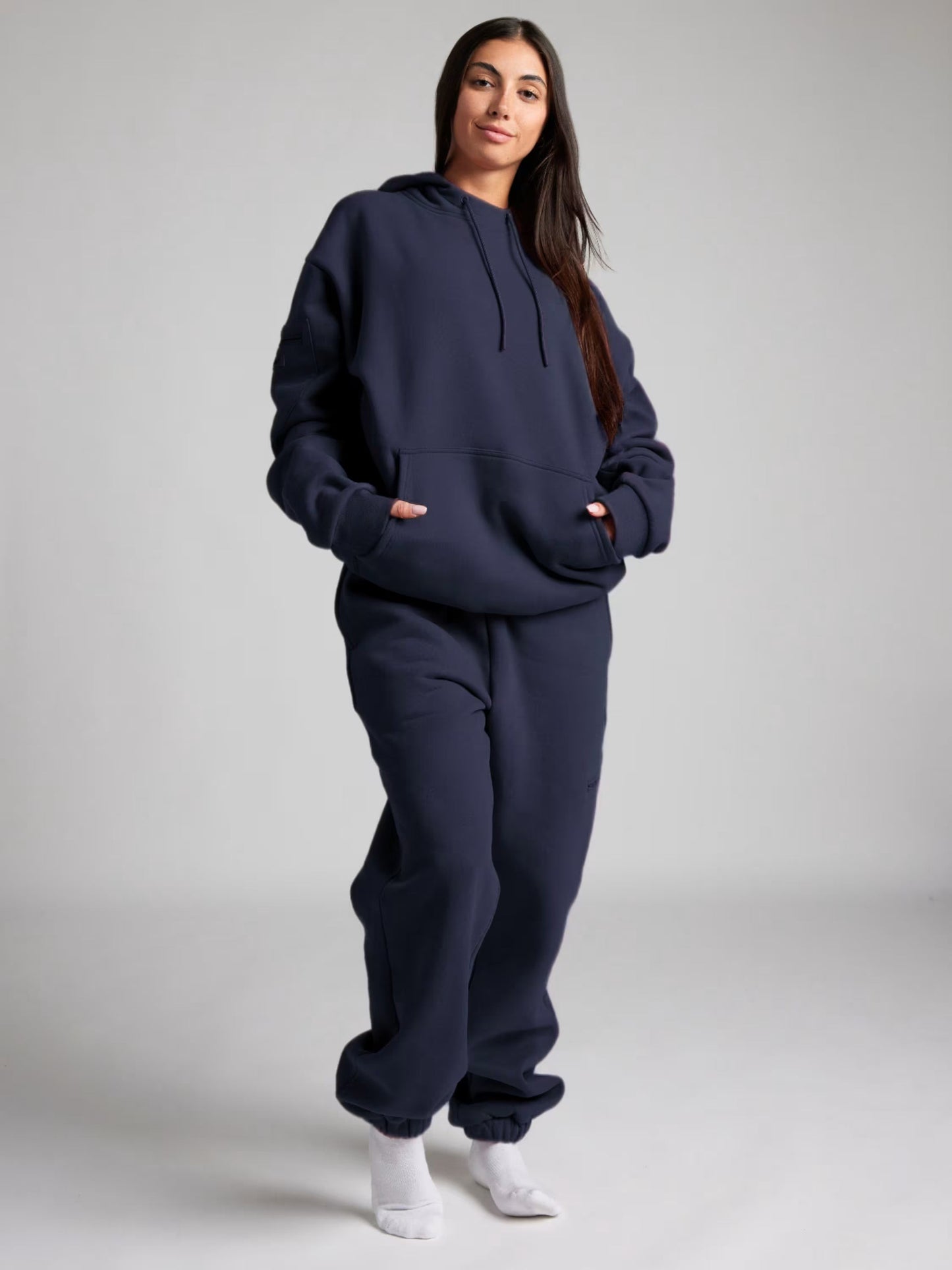 Rese-hoodie i flygplansläge