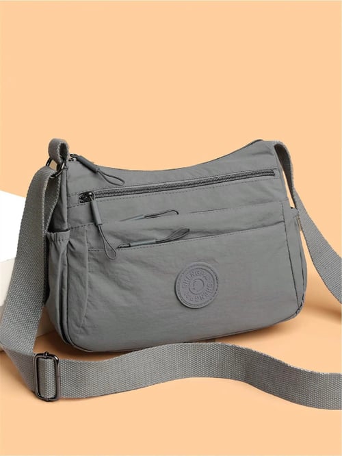 Nova Crossbody — Vardagsväska med fler fack